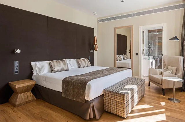 Room, Double or Twin Bed, Gran Via View، Catalonia Gran Via Madrid 2/3