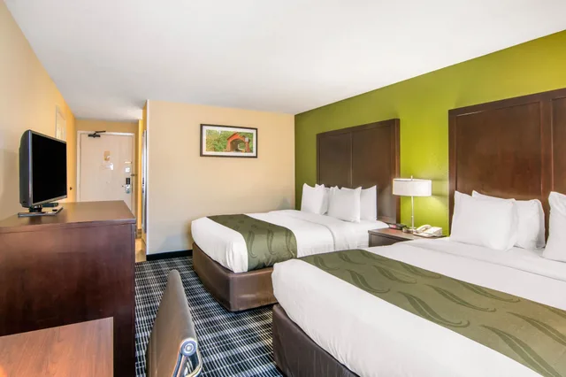 غرفة قياسية بسريرين كوين، Quality Inn & Suites Albany Corvallis 1/3