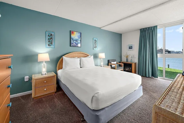 2 Bedrooms, Condo, Premier, Twin Beds, Queen Bed, Bay View, Sofa, Patio، Bay Club Resort 3/10