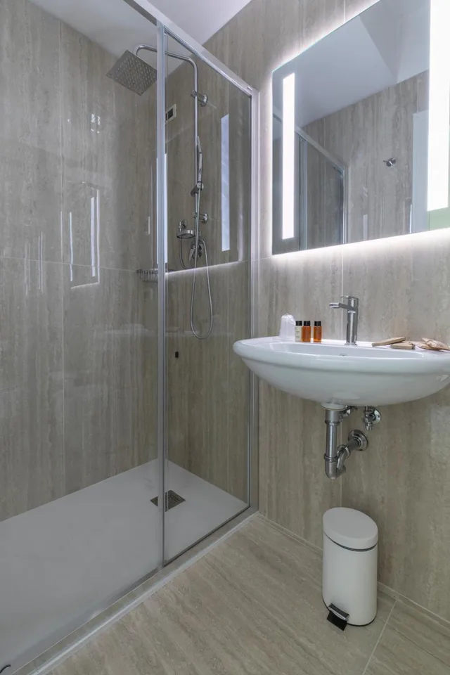 غرفة متصلة، Hotel Gallia 7/10
