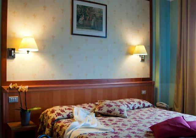 Green, Double Bed، Eco Hotel Milano 1/10