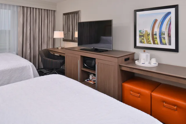 غرفة بسريرين كوين لذوي الإعاقة، Hampton Inn And Suites Ames Ia 2/4