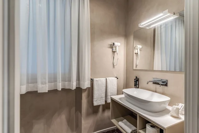 Room, Triple, Bathtub, Separate Building, Albergo Abruzzi 6/8