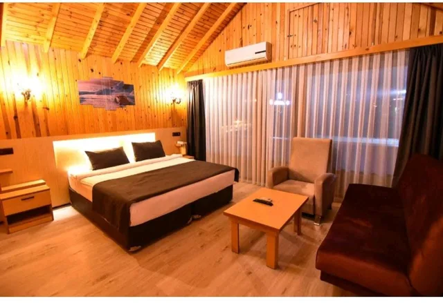 بنغل، Sandal Hotel 2/2