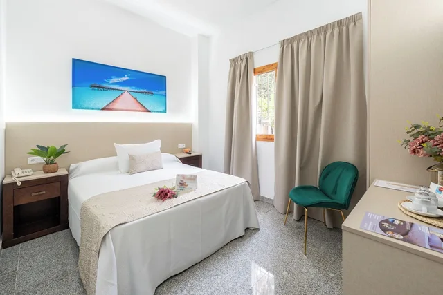 غرفة بسرير مزدوج، Hotel Plaza del Castillo 1/7
