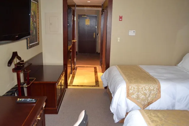 غرفة قياسية بسرير مزدوج، Radisson Hotel Toronto Airport West 2/3