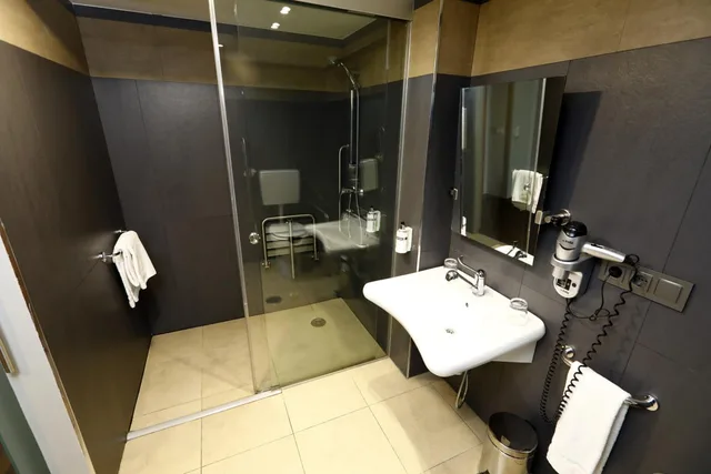 Room, Queen Bed, Accessible, Travelodge Madrid Coslada Aeropuerto 5/5