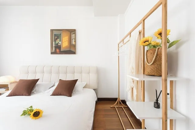 2 Bedrooms, Senior, Apartment, Queen Bed, Balcony، Book and Bed-People's Square 5/10