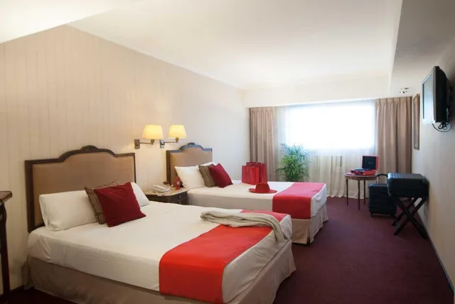 غرفة قياسية بسريرين منفصلين بجاكوزي، Ramada by Wyndham Buenos Aires Centro 1/7