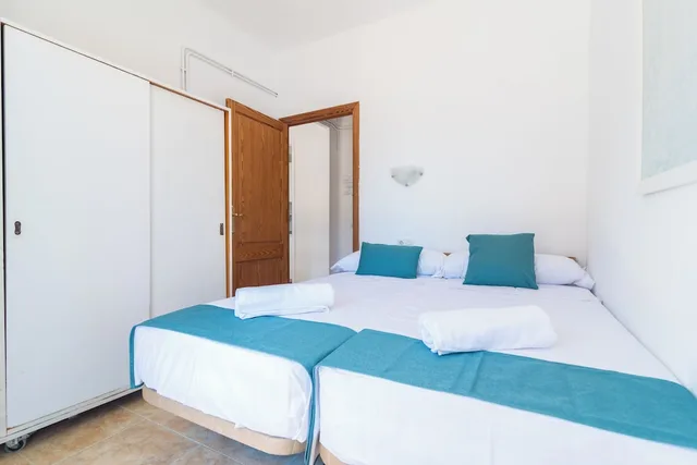 جناح ديلوكس بأربعة أسرّة بشرفة بغرفتي نوم مع أريكة، Hotel Lis 1/10