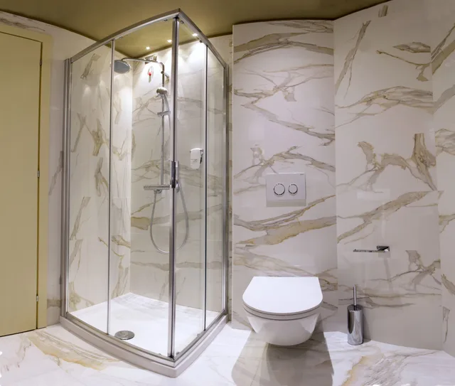 Deluxe, Twin Beds, Touring Ferrara 6/10
