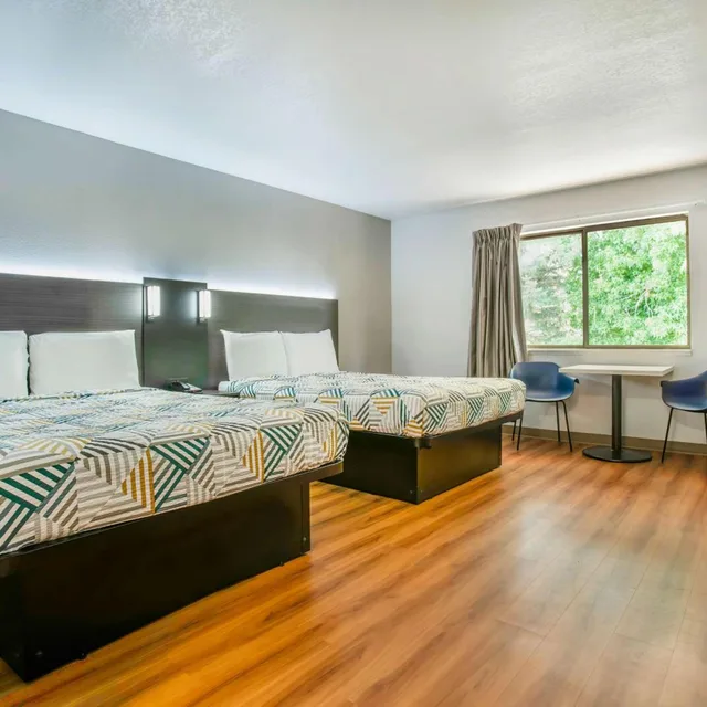غرفة بسريرين كوين لغير المدخنين، Motel6 Gresham, OR - Portland 2/8