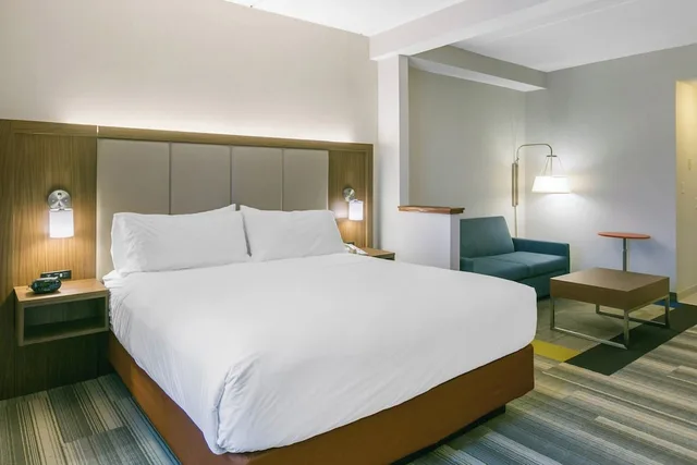 جناح بسرير كينج بحوض جاكوزي، Holiday Inn Express Hotel Stes Mt Arlington Rockaway Area 7/10