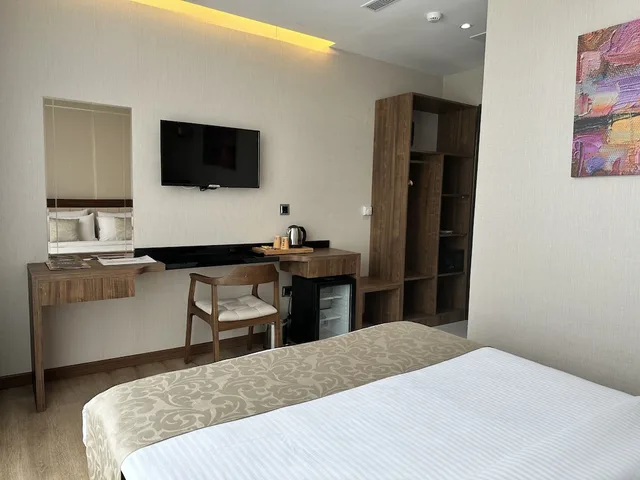 غرفة قياسية بسريرين منفصلين، Operla Airport Hotels, Trademark Collection by Wyndham 3/5