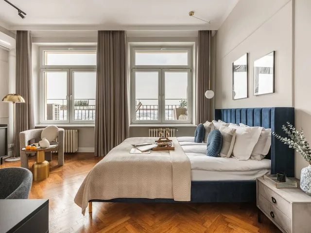 Gallery, Apartment, 3 Queen Beds, Sofa، Fragola Apartments Old Town 3/10