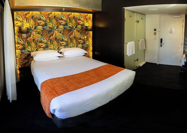 غرفة قياسية بسرير كوين، Signature Lux Hotel By Onomo Foreshore 3/10
