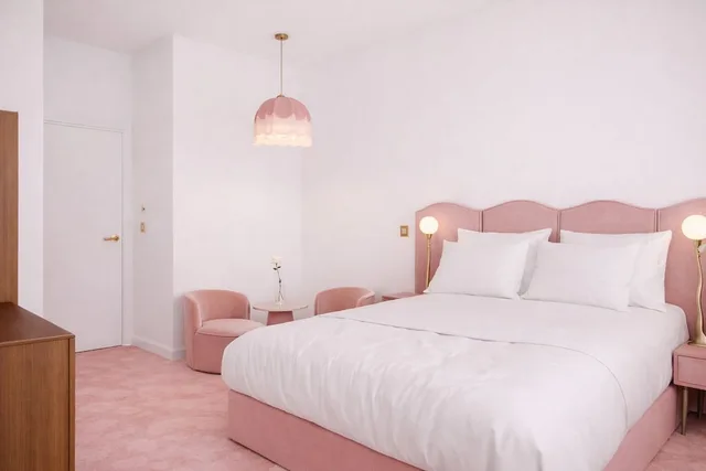 غرفة بسرير كوين، Hotel Le Berger 1/10