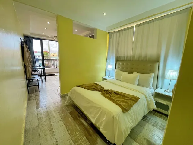 جناح جونيور بسرير كوين بإطلالة على البحر بغرفة نوم واحدة مع أريكة بمطبخ صغير، RIG HOTEL BOUTIQUE PUERTO MALECON 2/10