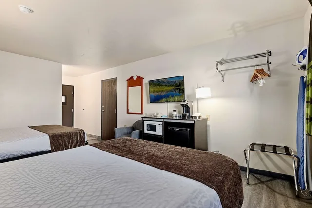 غرفة قياسية بسريرين كوين، Surestay Hotel By Best Western Twin Falls 1/10
