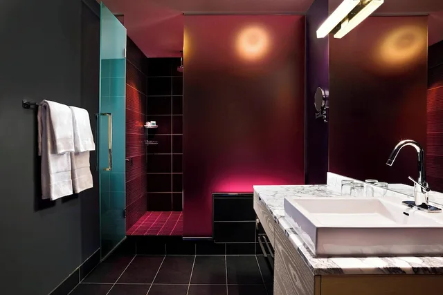 غرفة قياسية بسرير كينج، W Minneapolis- The Foshay 5/5