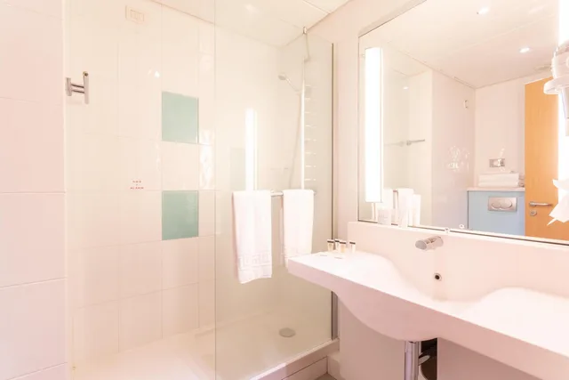 غرفة سوبيريور بسرير كوين مع أريكة، Living Place Hotel 3/3