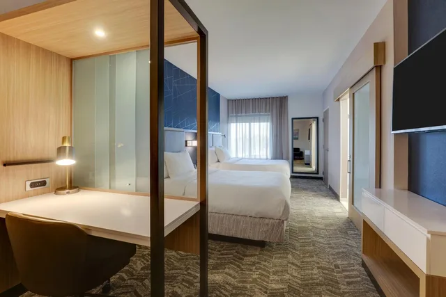 غرفة بسريرين كوين بإطلالة على المدينة، SpringHill Suites by Marriott Cheraw 4/4