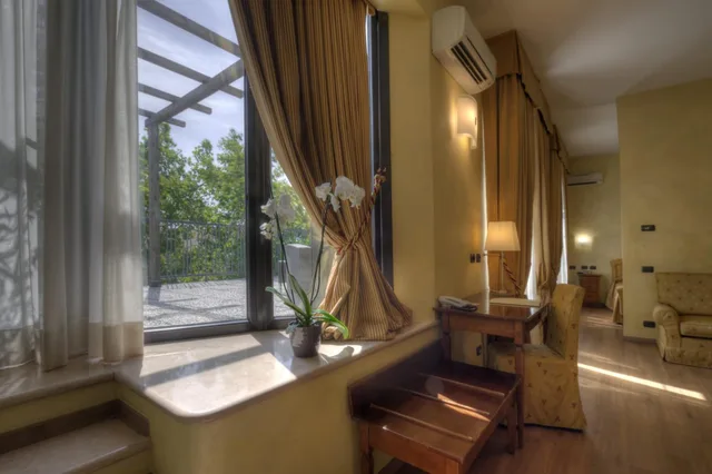 Junior Suite, Central Park 7/9