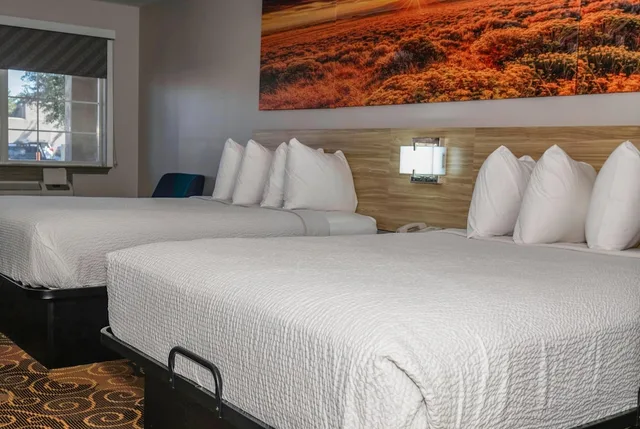غرفة بسريرين كوين، Days Inn by Wyndham San Angelo 6/8