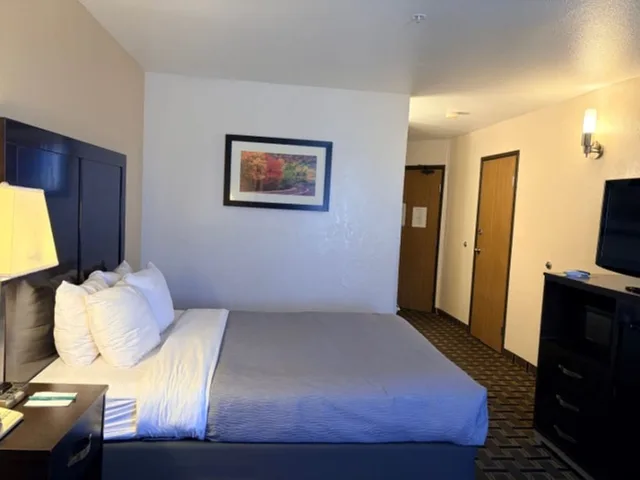 غرفة بسرير كوين لذوي الإعاقة، Quality Inn Zion Park Area 1/7