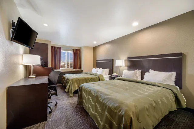 غرفة بسريرين كوين لذوي الإعاقة، Quality Inn and Suites near NAS Fallon 1/3