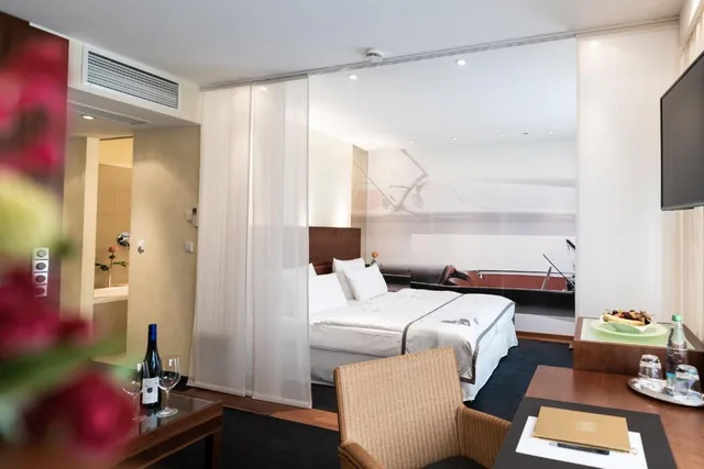 Theme, Apartment, Sofa، Hotel Adler Asperg 9/10
