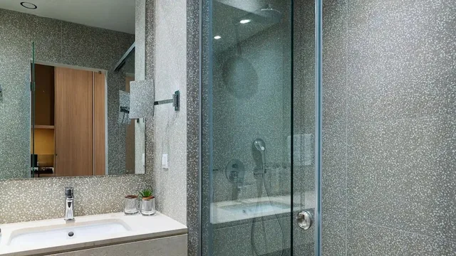 غرفة بريميوم بسريرين منفصلين بإطلالة على الحديقة مع أريكة، Leonardo Kolymbia Resort 5/6