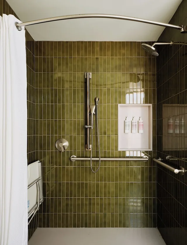 غرفة بسريرين كوين لذوي الإعاقة، The Atlas Hotel 5/5