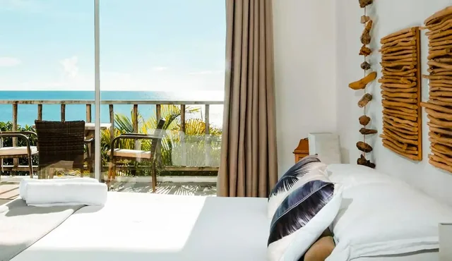 Garden, Deluxe, Queen Bed, with View، Bliss Hill Secret Garden Hotel 3/5