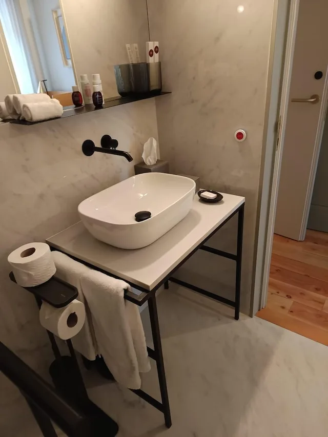 غرفة بسريرين منفصلين بإطلالة على المدينة، Casa Zogbi 9/10