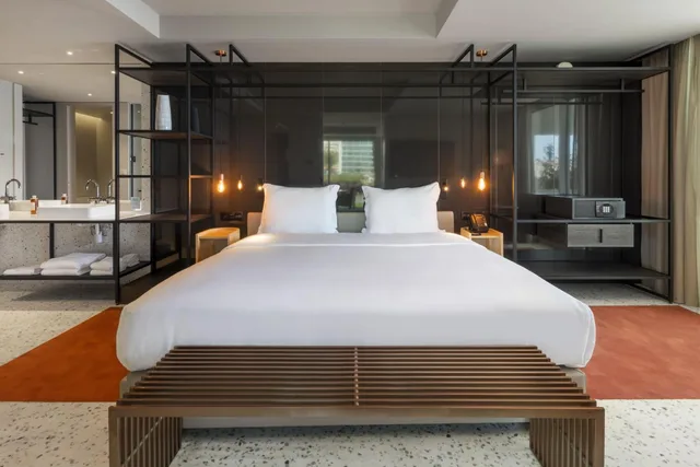 City, Suite, Double Bed، NEXT by Savoy Signature 5/10