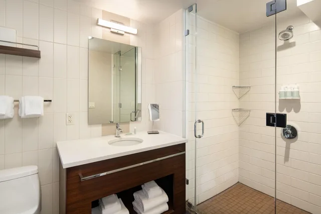 Premium, Suite, Residence Inn by Marriott New York Manhattan/ Midtown Eastside 2/3