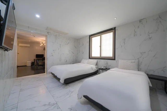 جناح عائلي، Hotel Ignis 3/10