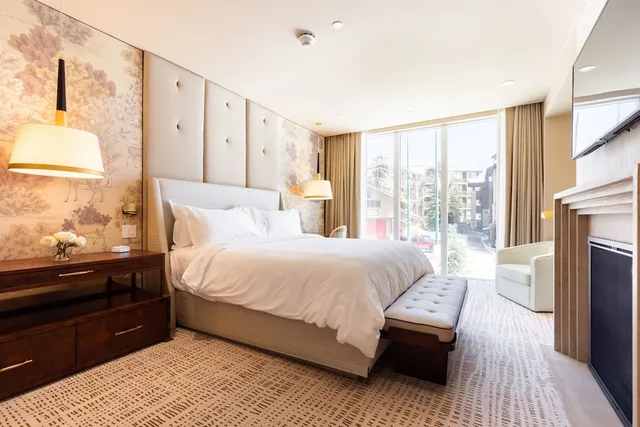 Gold, 3 King Beds، Goldener Hirsch, Auberge Resorts Collection 3/10