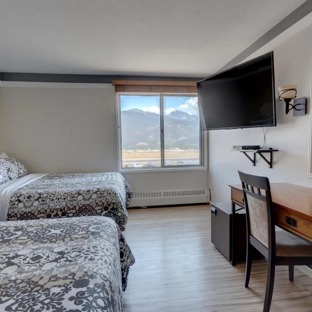 غرفة بريميوم بسرير كينج بإطلالة على الجبل، Astoria Hotel 3/5