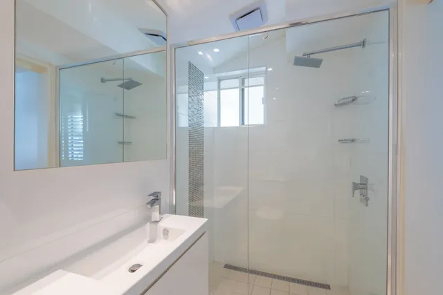 Superior, 3 Beds, Water Front، MUNNA BEACH APARTMENTS 1/2