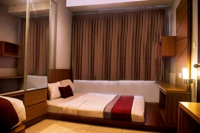 جناح جونيور، Valore Hotel 2/2