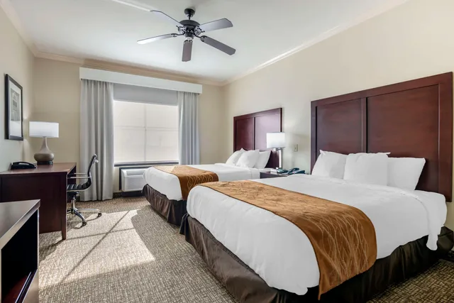 جناح بسريرين كوين لذوي الإعاقة، Comfort Inn and Suites Fort Worth Fossil Creek 2/4