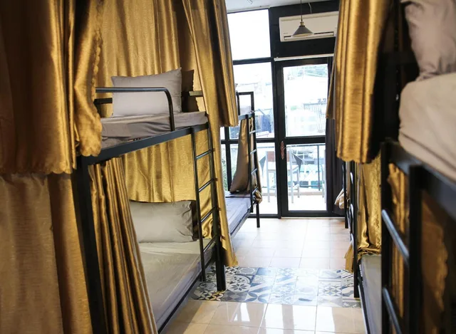 غرفة عائلية بأسرّة بطابقين بشرفة، Quan San Guest House 3/4