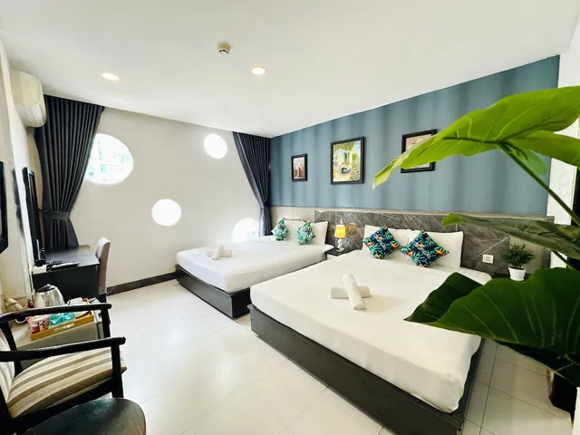 غرفة عائلية رباعية بسريرين كوين، Holiday Hotel 10/10