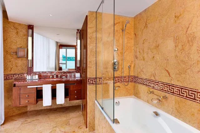 غرفة ديلوكس بإطلالة على البحيرة، Hotel President Wilson, A Luxury Collection Hotel, Geneva 7/7
