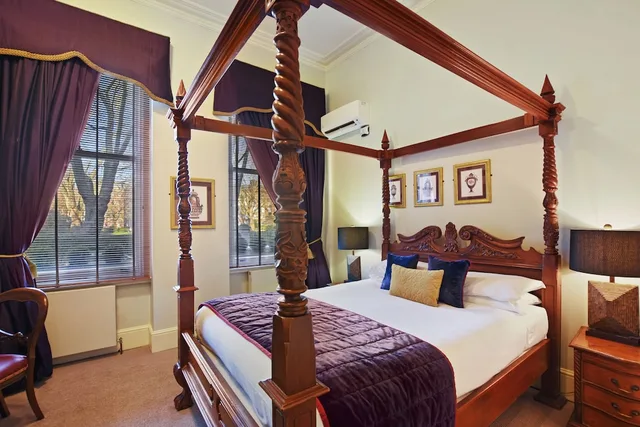 Four Poster, Queen Bed، Twenty Nevern Square Hotel 6/10