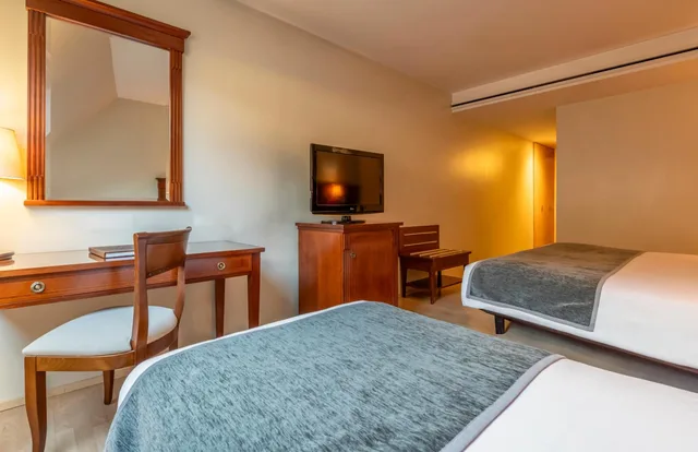 غرفة ثلاثية بسرير فردي، Hesperia Andorra 6/10