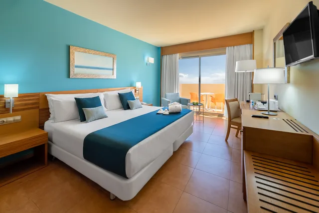 غرفة بريستيج بسرير مزدوج أو سريرين منفصلين، Elba Carlota Beach & Convention Resort 1/2
