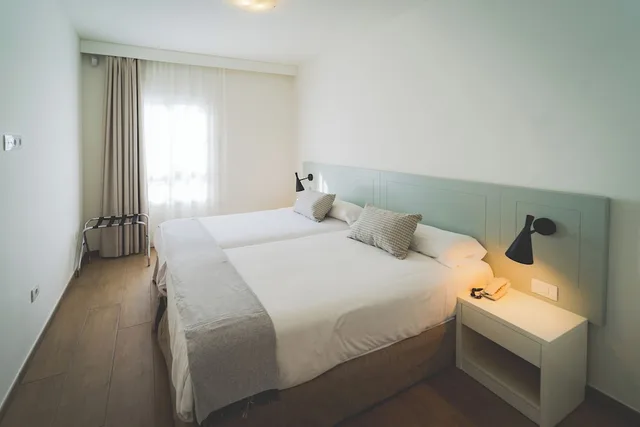 2 Bedrooms, Gold, Tower, Apartment, 4 Beds, Sofa, Los Olivos Beach Resort 2/3